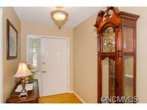 8 Park Ridge Court - Photo 2