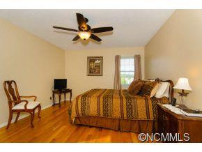 8 Park Ridge Court - Photo 11