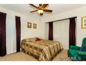 8 Park Ridge Court - Photo 13