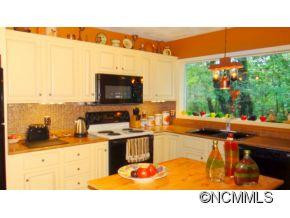 114 Hillside Drive - Photo 3