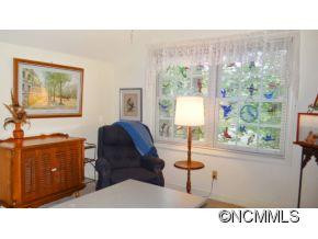 114 Hillside Drive - Photo 9