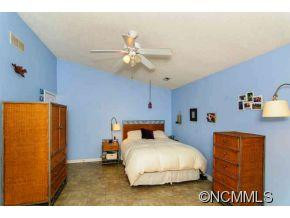 710 Woodhill Court - Photo 12