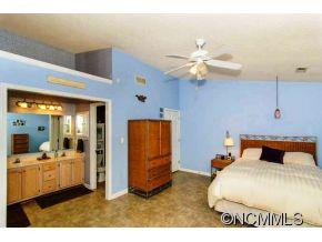 710 Woodhill Court - Photo 14