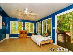 710 Woodhill Court - Photo 18