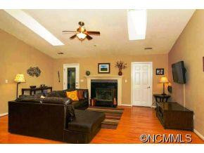 710 Woodhill Court - Photo 3