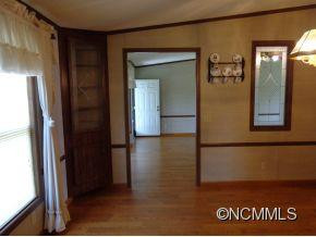512 Howard Gap Road - Photo 12