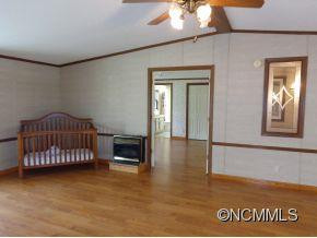 512 Howard Gap Road - Photo 16