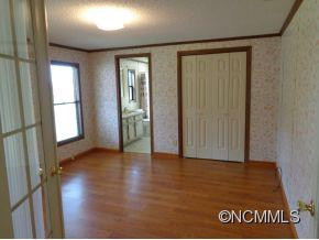 512 Howard Gap Road - Photo 17