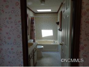 512 Howard Gap Road - Photo 18