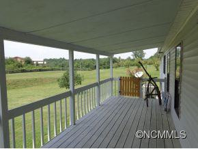 512 Howard Gap Road - Photo 23