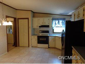 512 Howard Gap Road - Photo 9