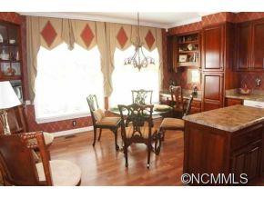 107 Fairforest Drive - Photo 9