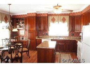 107 Fairforest Drive - Photo 10