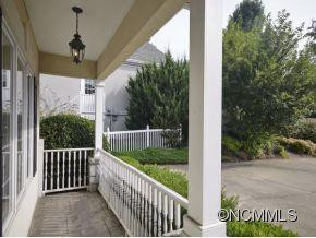 5 Tiverton Lane - Photo 2