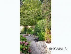 5 Tiverton Lane - Photo 16