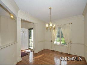 5 Tiverton Lane - Photo 4