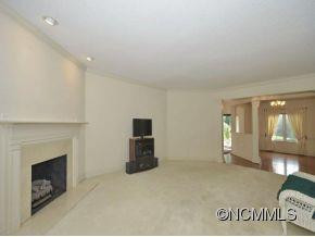 5 Tiverton Lane - Photo 5