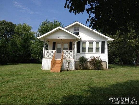 103 Holly Tree Circle