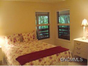 78 Fernbrook Drive - Photo 10