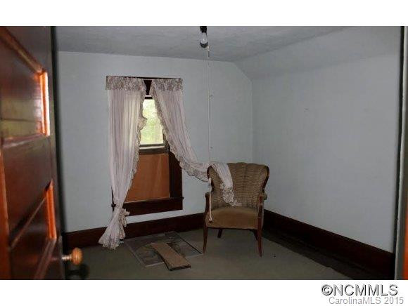 274 Carolina Avenue - Photo 9