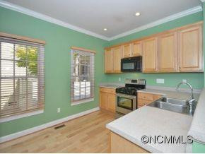 125 WHITE ASH DRIVE EAST - Photo 8