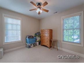 18 SAPLING LANE - Photo 15