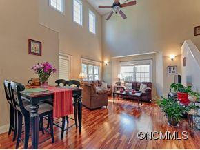 18 SAPLING LANE - Photo 7