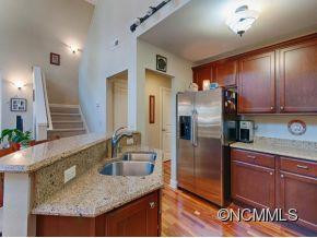 18 SAPLING LANE - Photo 9