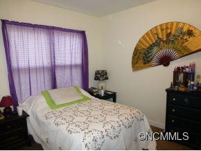 512 FAIRVIEW ROAD - Photo 11