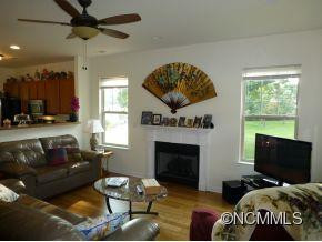 512 FAIRVIEW ROAD - Photo 3