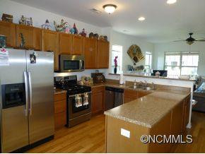 512 FAIRVIEW ROAD - Photo 4