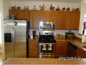 512 FAIRVIEW ROAD - Photo 6
