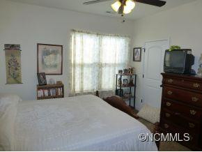 512 FAIRVIEW ROAD - Photo 7