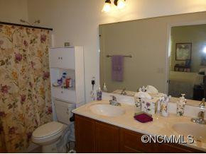 512 FAIRVIEW ROAD - Photo 8