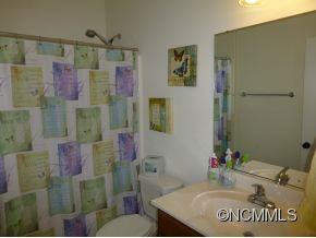 512 FAIRVIEW ROAD - Photo 10