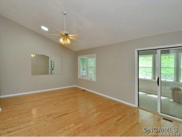 123 JENNY LIND DRIVE - Photo 4