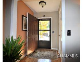 133 Exeter Court - Photo 2