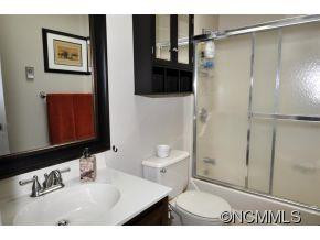 133 Exeter Court - Photo 12