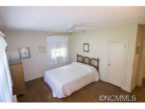 71 Lakewood Dr. - Photo 11