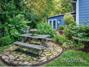 271 BROOK STREET - Photo 17