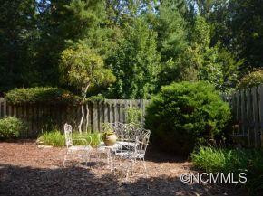81 VILLAGE GREENWAY - Photo 15