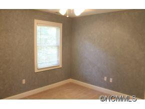 83 Old Spring Drive - Photo 16