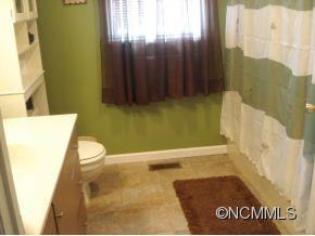 110 Longview - Photo 12