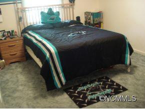110 Longview - Photo 9