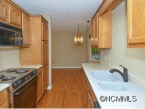 170 Mount Royal Drive - Photo 4