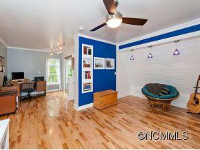 692 PHILLIPSVILLE LOOP - Photo 9