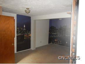 87 Weaver Drive - Photo 3