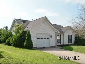 106 HAWKS NEST DR
