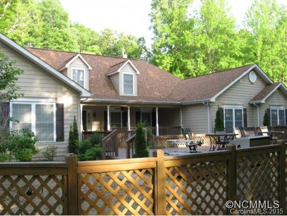 276 White Oak Circle