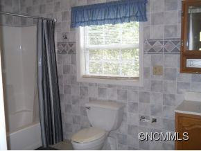 1437 Island Ford Rd - Photo 7